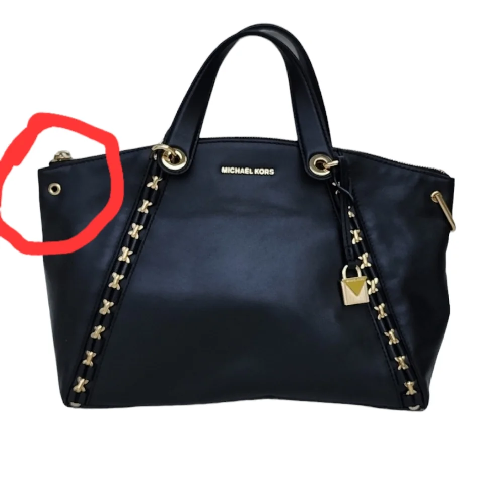 MICHAEL KORS Sadie‎ Leather Satchel Black Leather Chain Lock Crossbody Purse Bag